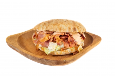 Döner cu ciolan cu sos picant